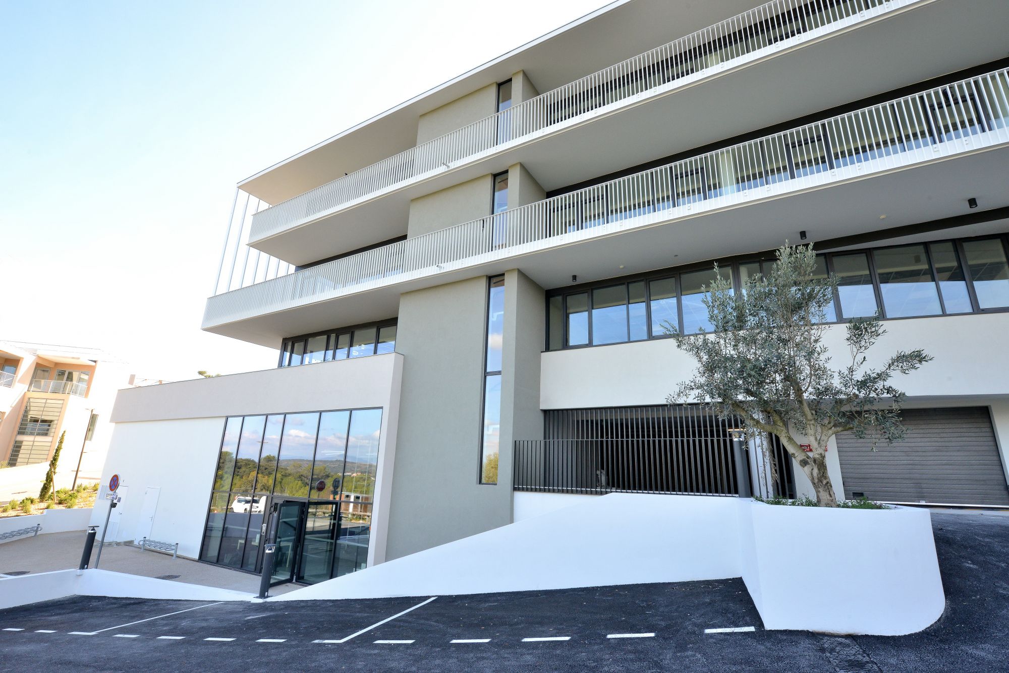 &copy;Kardham_Valimmo_Partenariat Mazzares Architectes_Biot Sophia Antipolis_Photo Remy Schejbal